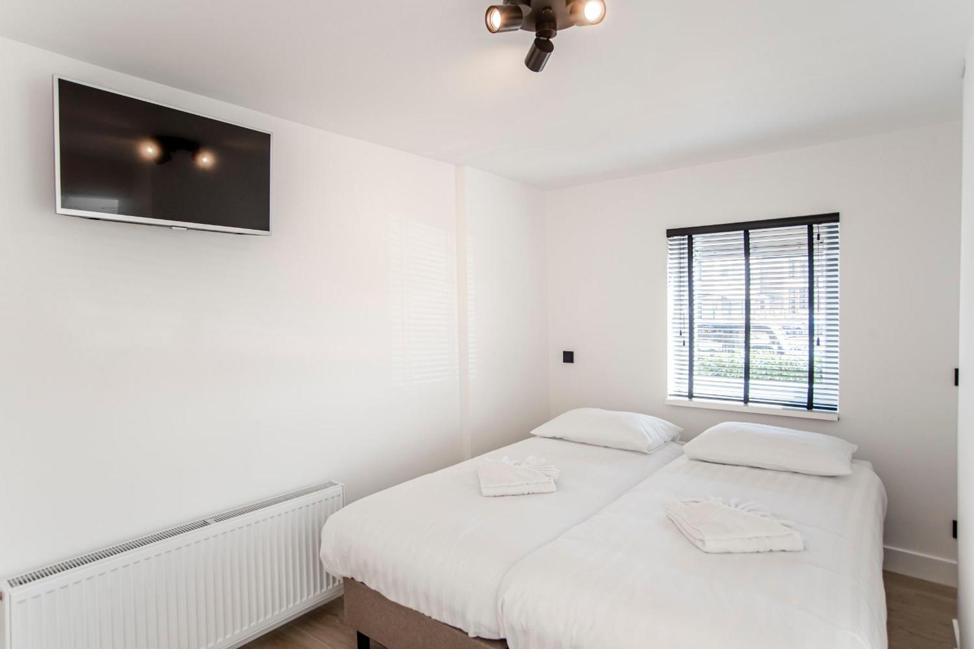 La Casa Verano With Private Parking Зандфорт Экстерьер фото